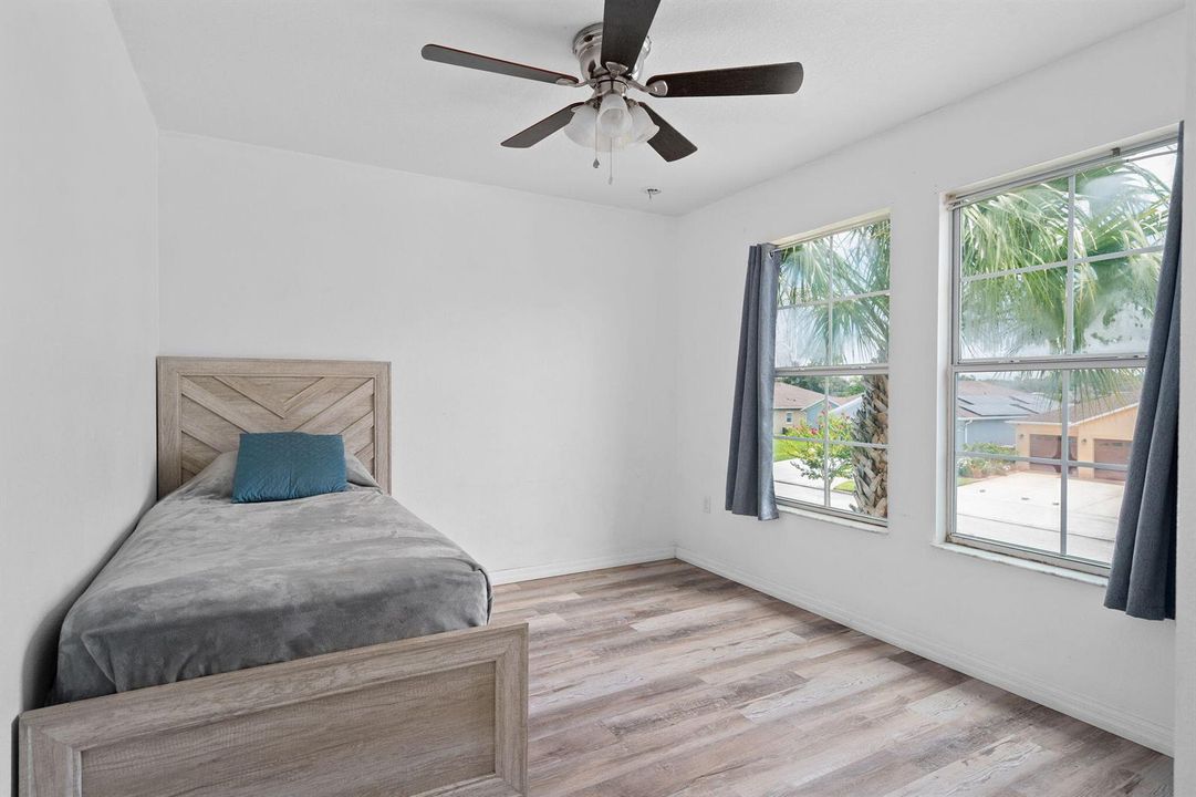 13-web-or-mls-4156 Key Colony Pl-16