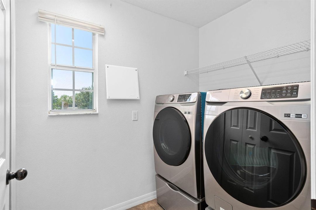 17-web-or-mls-4156 Key Colony Pl-15