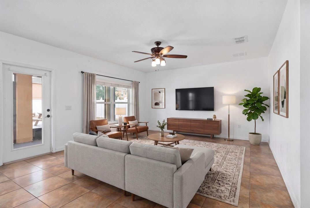 3-web-or-mls-4156 Key Colony Pl-5