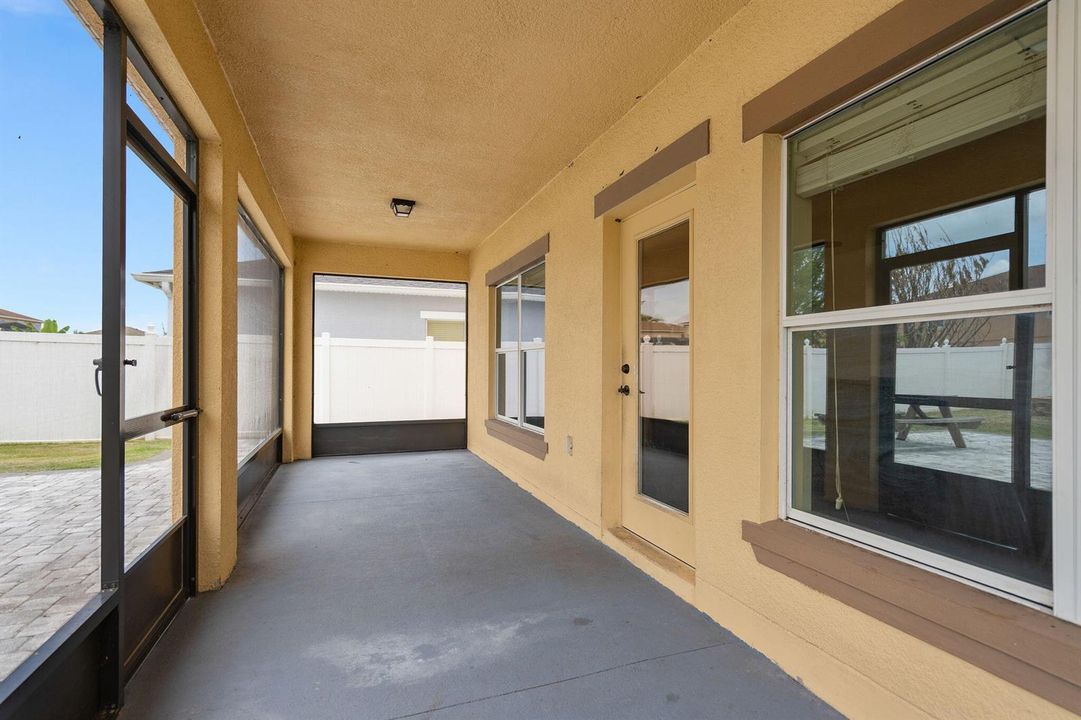 32-web-or-mls-4156 Key Colony Pl-32