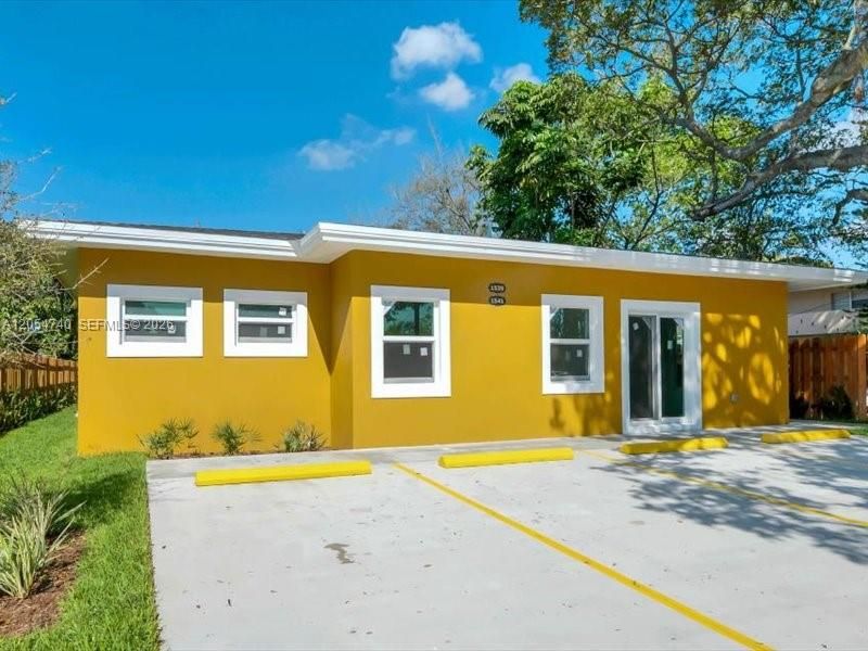 На продажу: $490,000 (2 спален, 2 ванн, 0 Квадратных фут)
