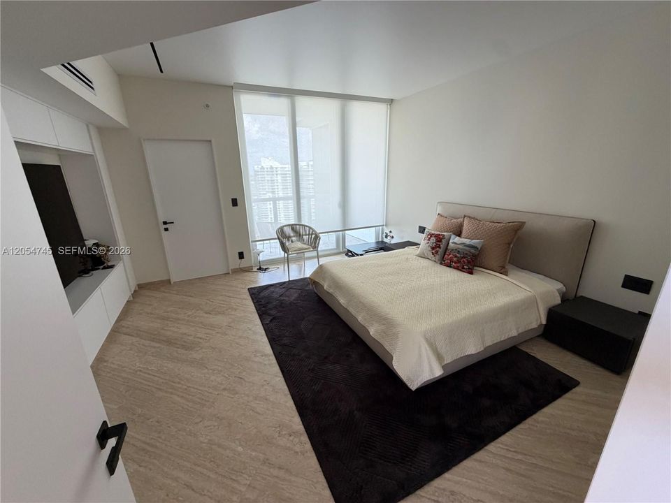 В аренду: $20,000 (3 спален, 3 ванн, 2490 Квадратных фут)