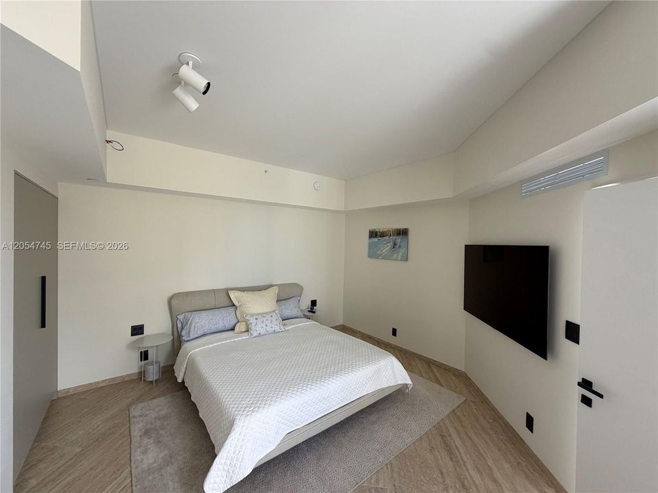 В аренду: $20,000 (3 спален, 3 ванн, 2490 Квадратных фут)