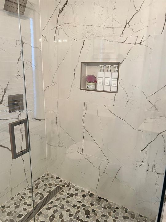 En Venta: $470,000 (3 camas, 2 baños, 1496 Pies cuadrados)