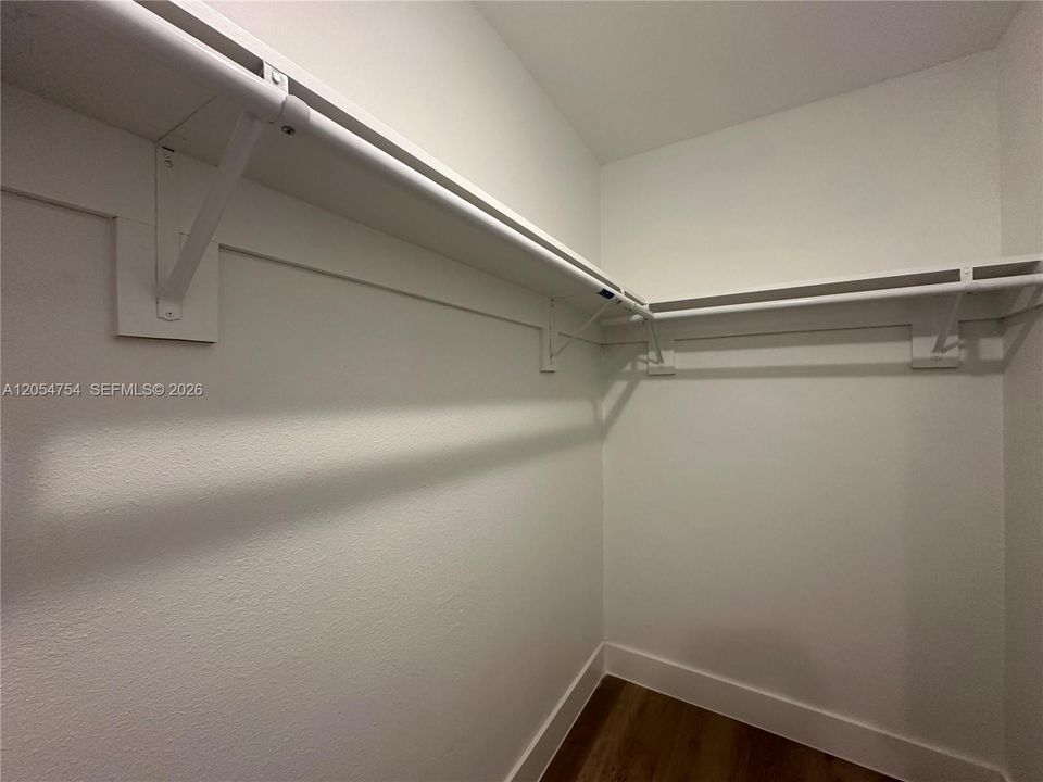 В аренду: $1,595 (1 спален, 1 ванн, 0 Квадратных фут)