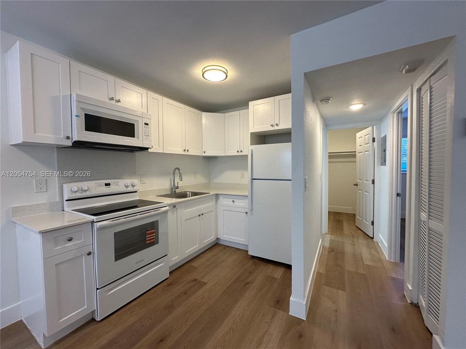 В аренду: $1,595 (1 спален, 1 ванн, 0 Квадратных фут)