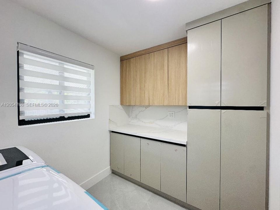 На продажу: $830,000 (3 спален, 2 ванн, 1400 Квадратных фут)