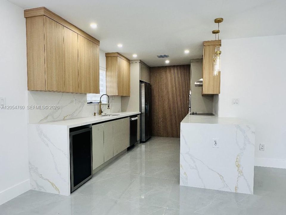 На продажу: $830,000 (3 спален, 2 ванн, 1400 Квадратных фут)