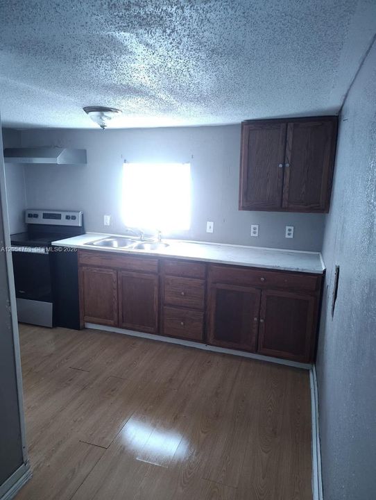 En Venta: $195,000 (4 camas, 2 baños, 0 Pies cuadrados)