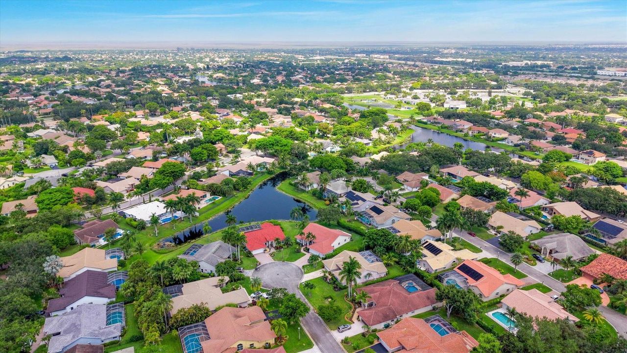 51-10370 NW 50th Ct-51