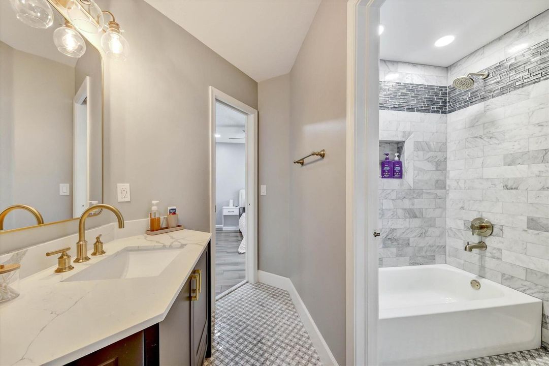 45-10370 NW 50th Ct-45