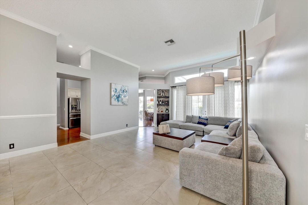 14-10370 NW 50th Ct-14