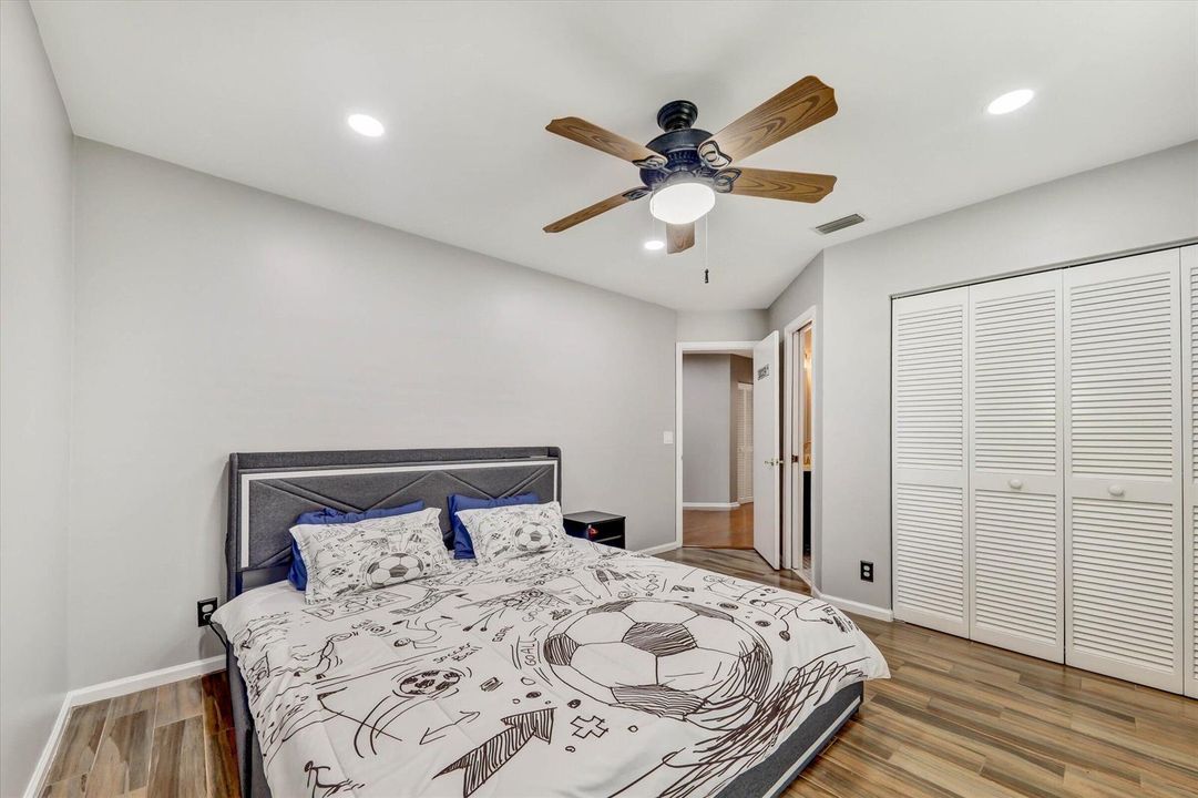 48-10370 NW 50th Ct-48