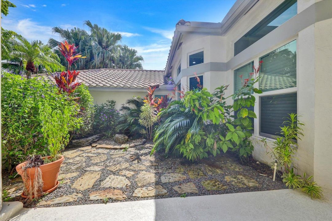 12-10370 NW 50th Ct-12