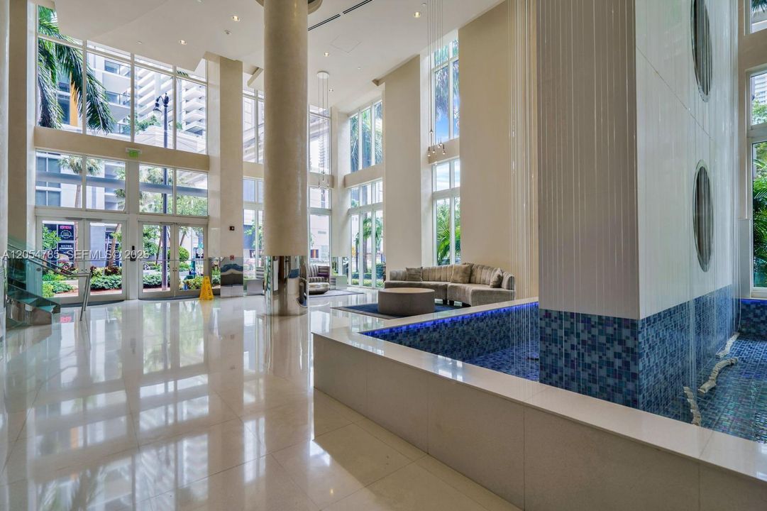 For Sale: $585,000 (2 beds, 2 baths, 1441 Square Feet)