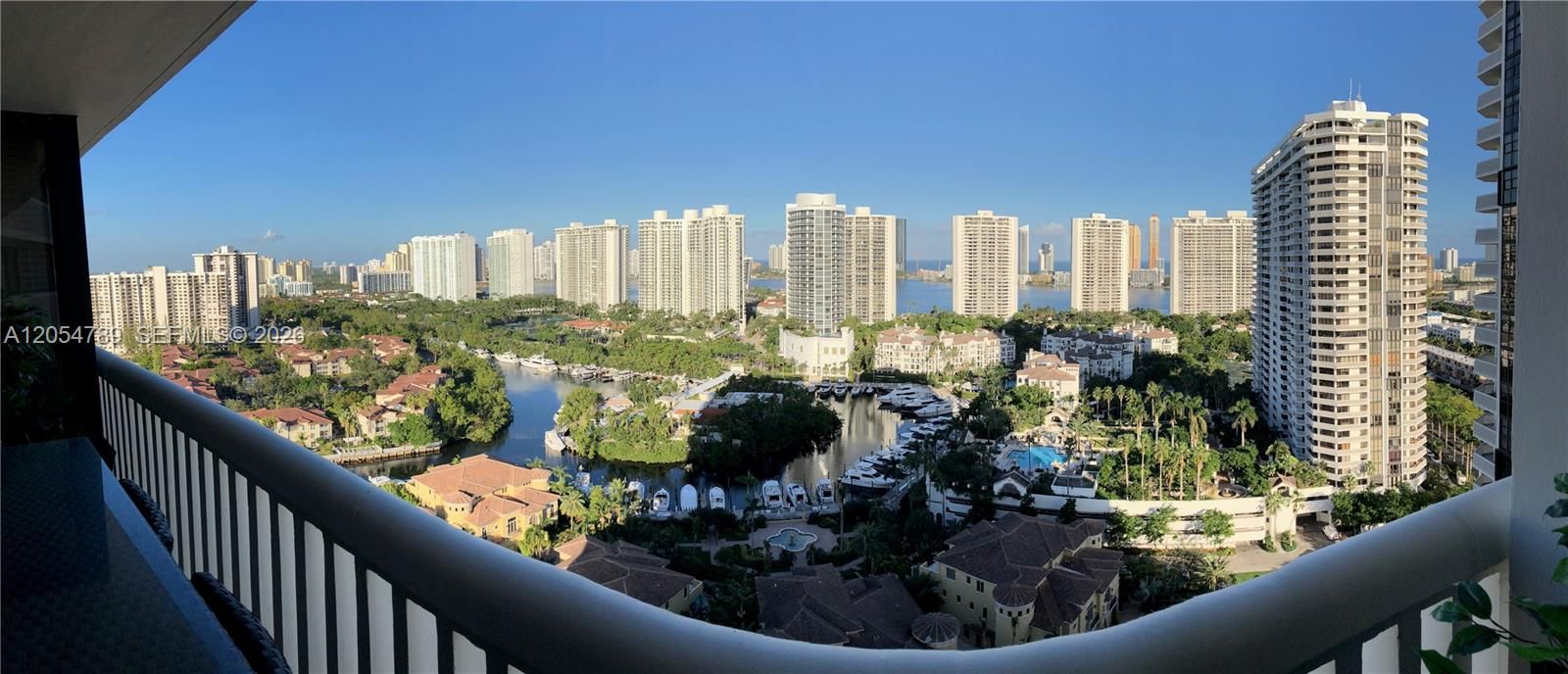 В аренду: $4,300 (2 спален, 2 ванн, 1230 Квадратных фут)