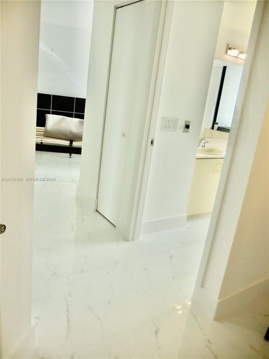 В аренду: $4,300 (2 спален, 2 ванн, 1230 Квадратных фут)