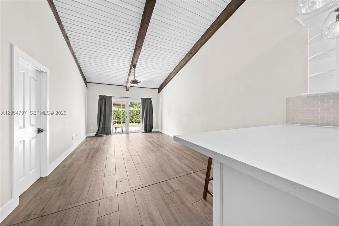 En Venta: $470,000 (2 camas, 2 baños, 1196 Pies cuadrados)