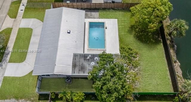 На продажу: $685,000 (5 спален, 3 ванн, 1612 Квадратных фут)