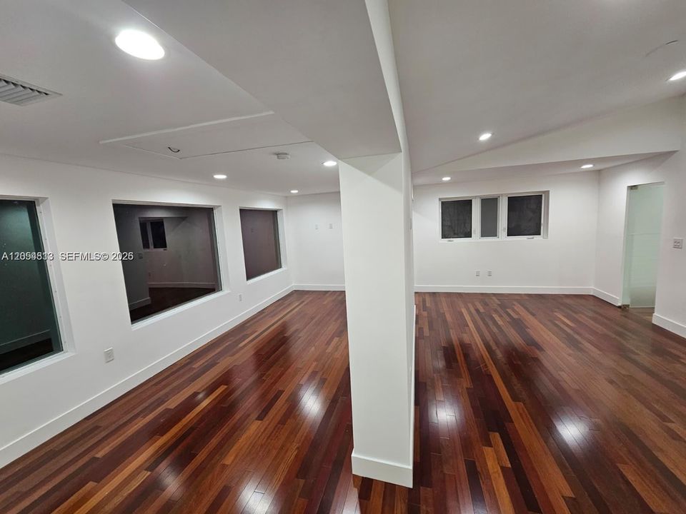 En Renta: $5,500 (5 camas, 3 baños, 2946 Pies cuadrados)