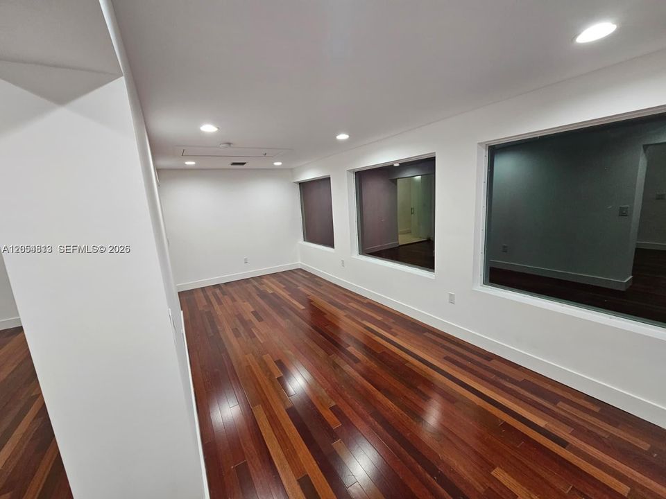 En Renta: $5,500 (5 camas, 3 baños, 2946 Pies cuadrados)