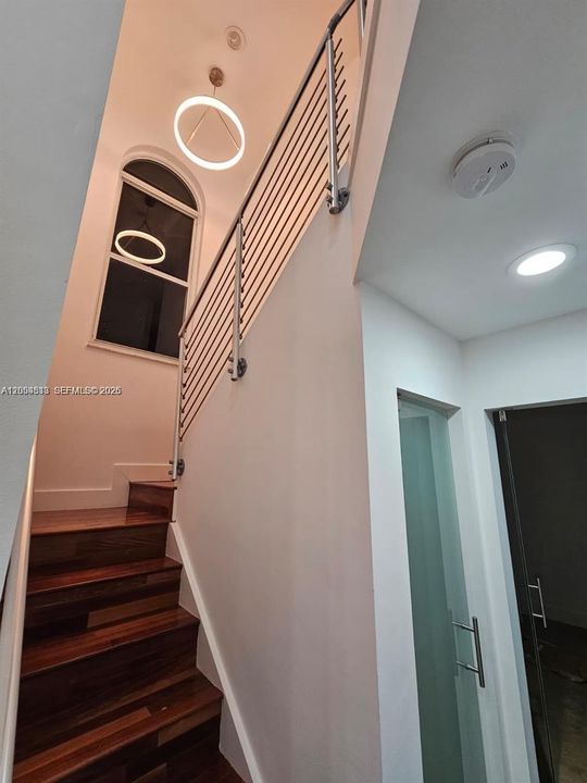 En Renta: $5,500 (5 camas, 3 baños, 2946 Pies cuadrados)