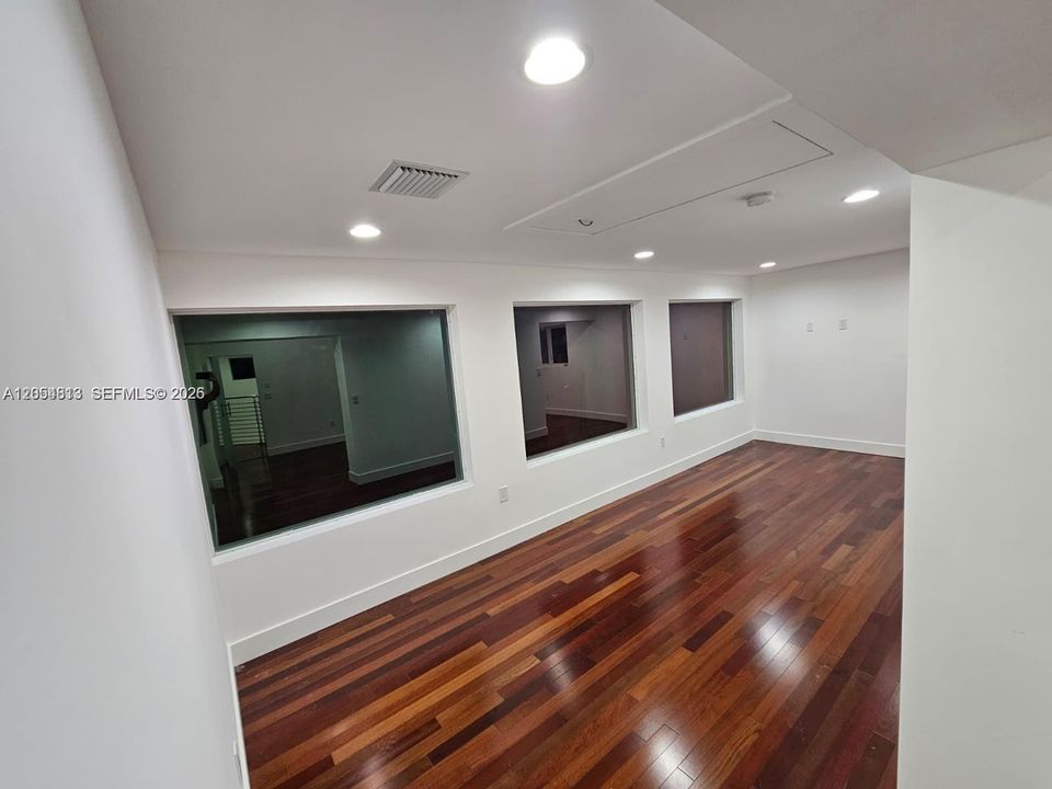 En Renta: $5,500 (5 camas, 3 baños, 2946 Pies cuadrados)