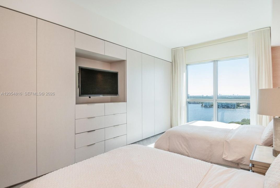 В аренду: $9,000 (3 спален, 3 ванн, 2219 Квадратных фут)
