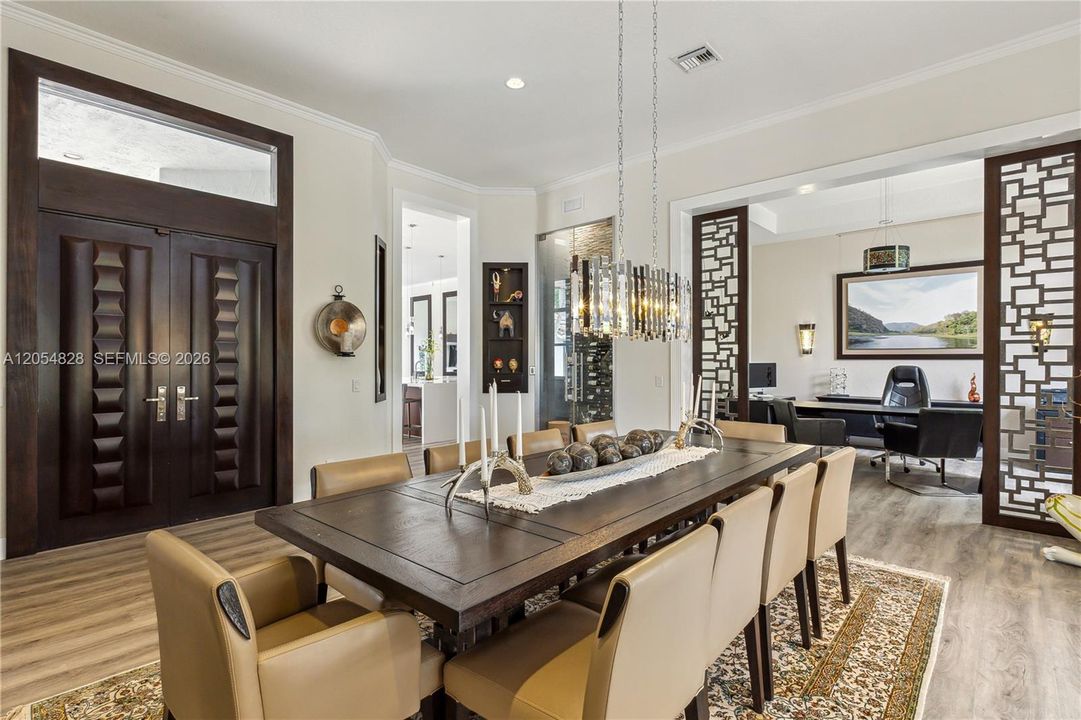 En Venta: $2,575,000 (5 camas, 5 baños, 4858 Pies cuadrados)