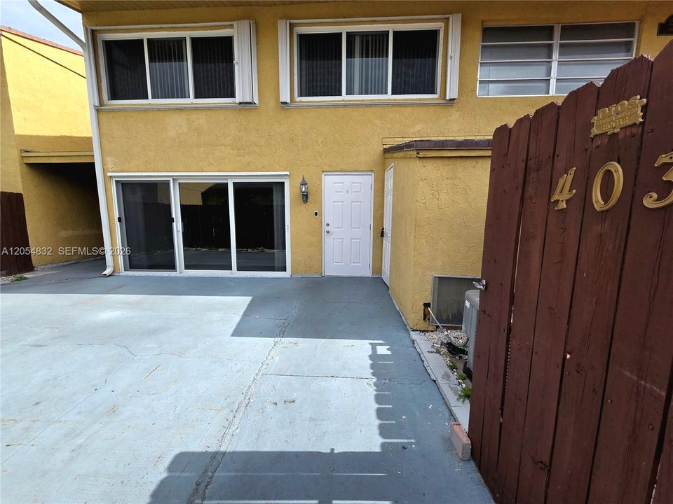 En Venta: $334,900 (3 camas, 2 baños, 1850 Pies cuadrados)
