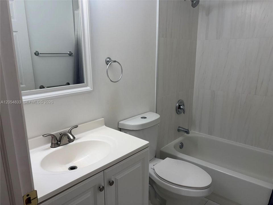 En Renta: $3,600 (3 camas, 2 baños, 1338 Pies cuadrados)