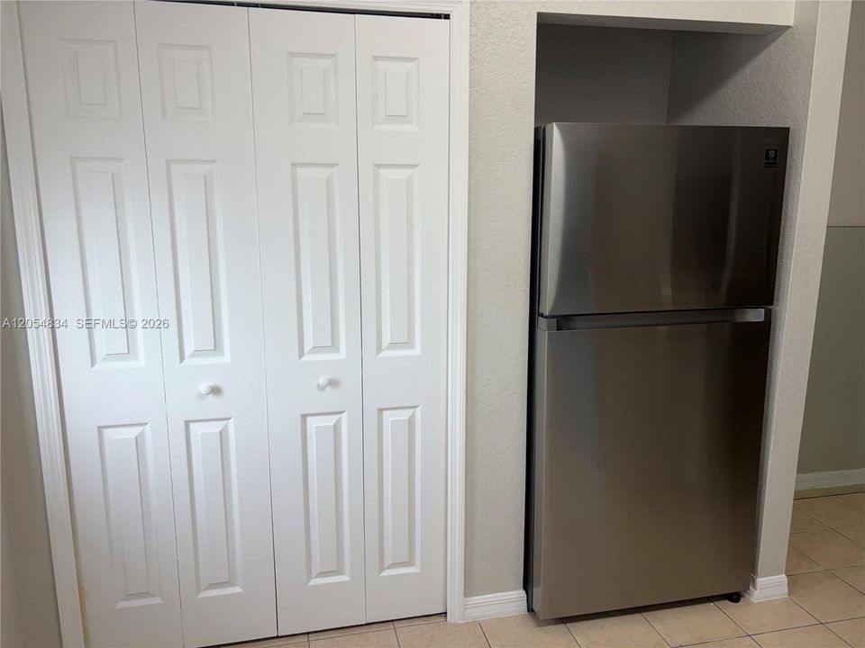 В аренду: $1,400 (2 спален, 2 ванн, 0 Квадратных фут)