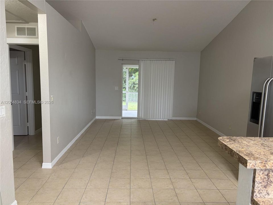 В аренду: $1,400 (2 спален, 2 ванн, 0 Квадратных фут)