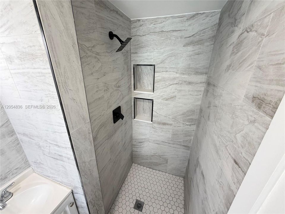 В аренду: $1,500 (1 спален, 1 ванн, 500 Квадратных фут)