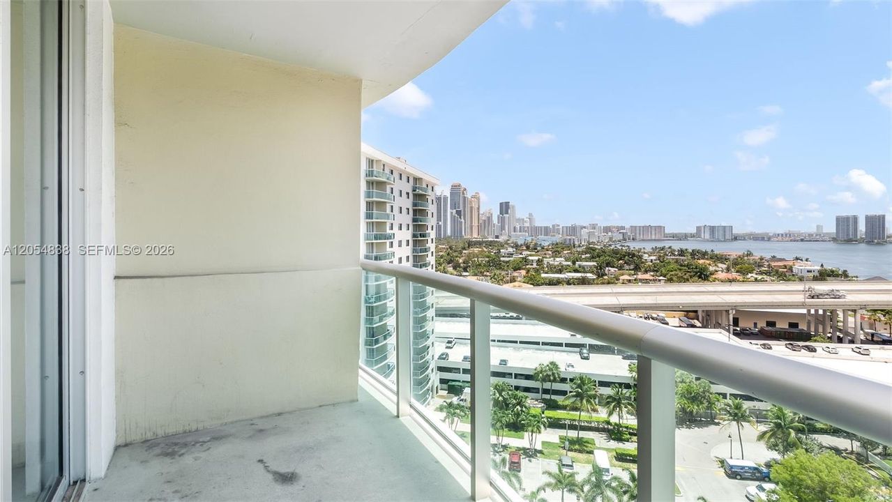 En Venta: $350,000 (1 camas, 1 baños, 1005 Pies cuadrados)