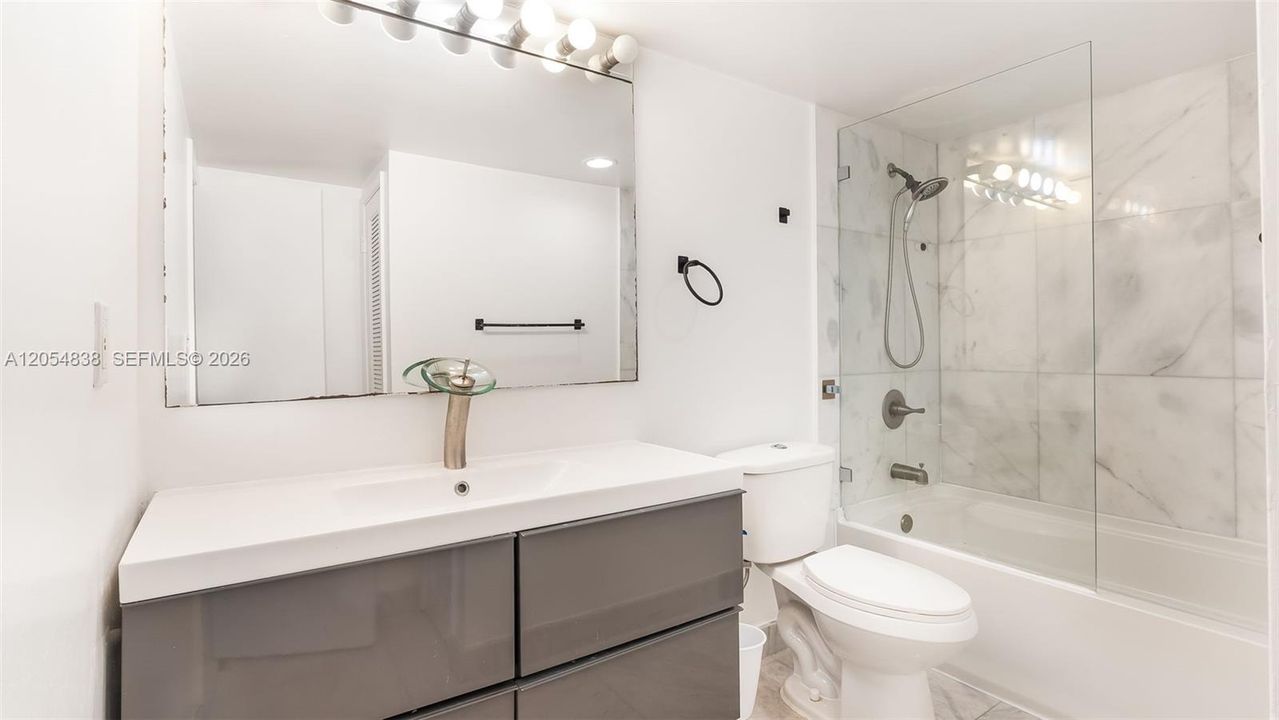 En Venta: $350,000 (1 camas, 1 baños, 1005 Pies cuadrados)