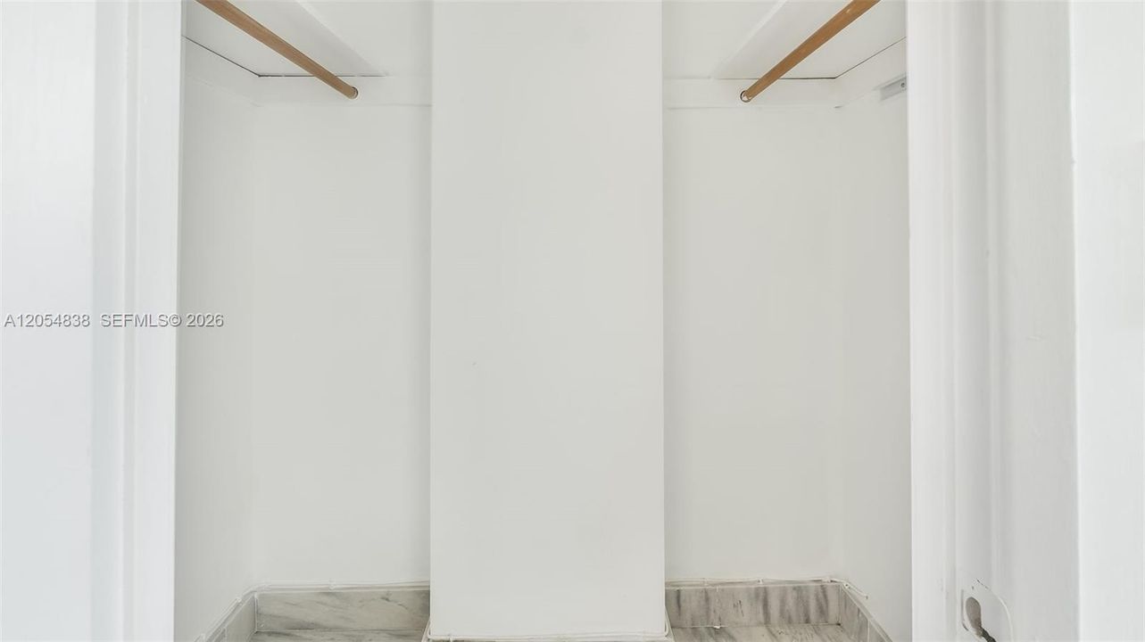 En Venta: $350,000 (1 camas, 1 baños, 1005 Pies cuadrados)