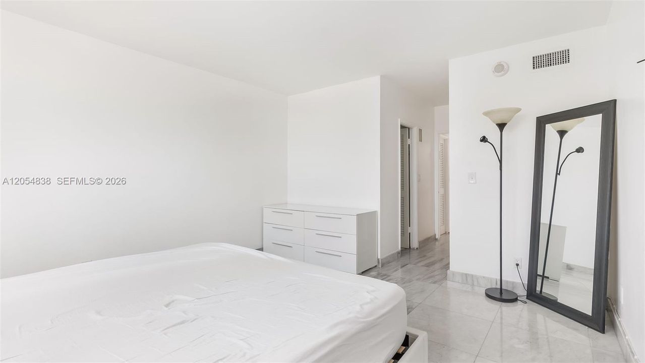 En Venta: $350,000 (1 camas, 1 baños, 1005 Pies cuadrados)