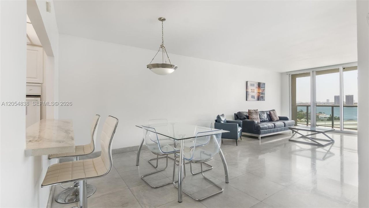 En Venta: $350,000 (1 camas, 1 baños, 1005 Pies cuadrados)