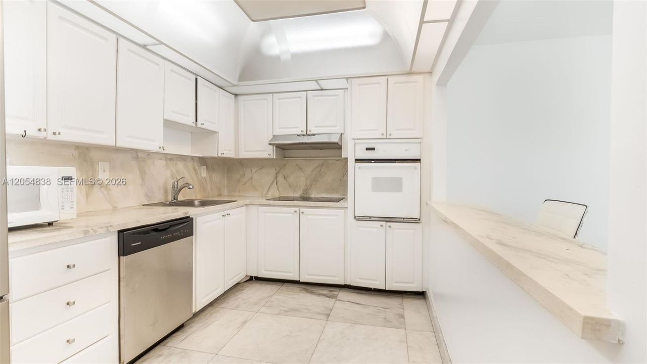 En Venta: $350,000 (1 camas, 1 baños, 1005 Pies cuadrados)