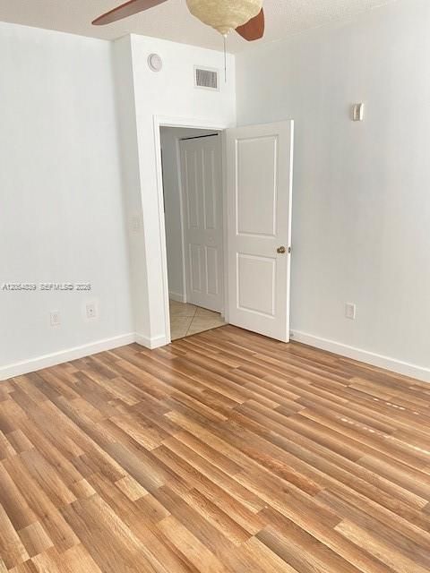For Rent: $1,850 (1 beds, 1 baths, 885 Square Feet)
