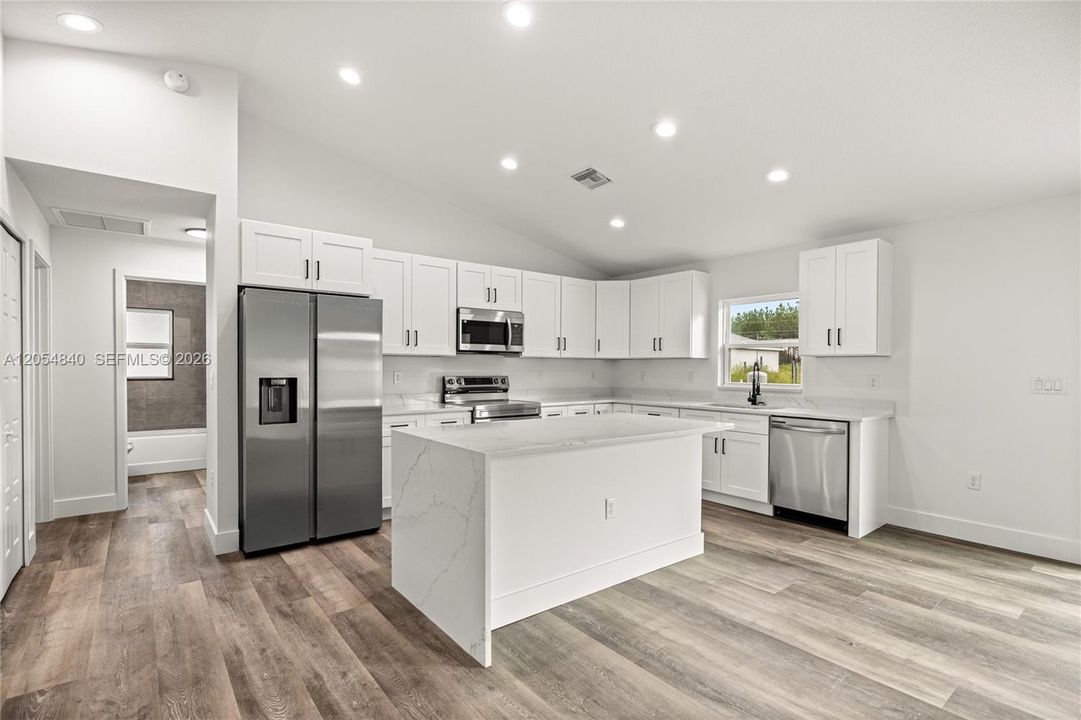 For Sale: $279,900 (3 beds, 2 baths, 1468 Square Feet)