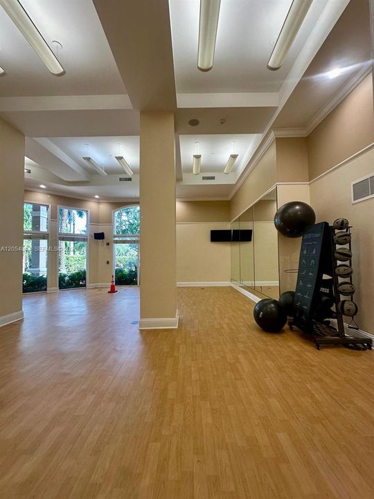For Rent: $3,100 (2 beds, 2 baths, 1116 Square Feet)