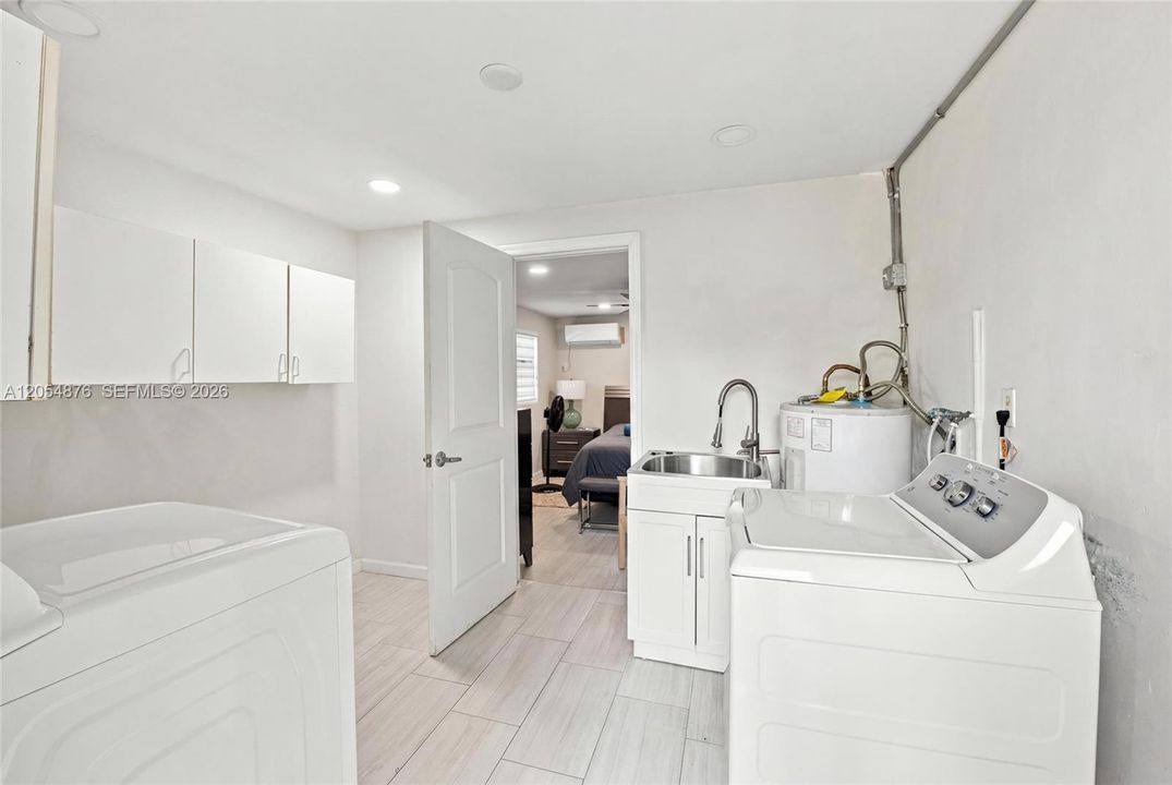For Sale: $499,900 (3 beds, 2 baths, 1314 Square Feet)