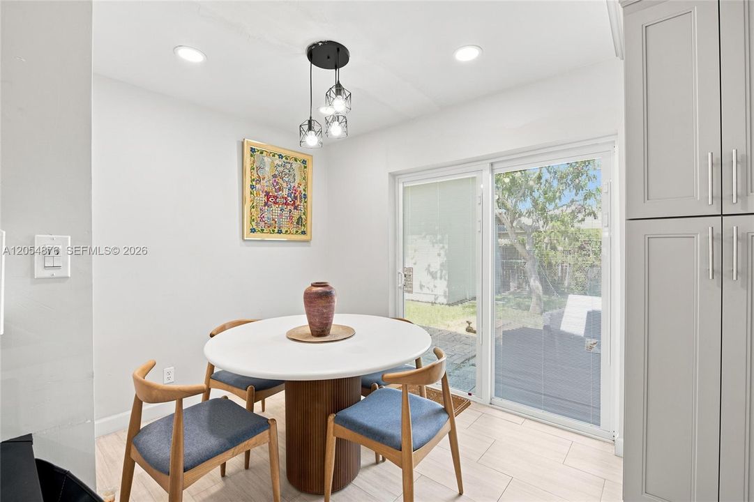 For Sale: $499,900 (3 beds, 2 baths, 1314 Square Feet)