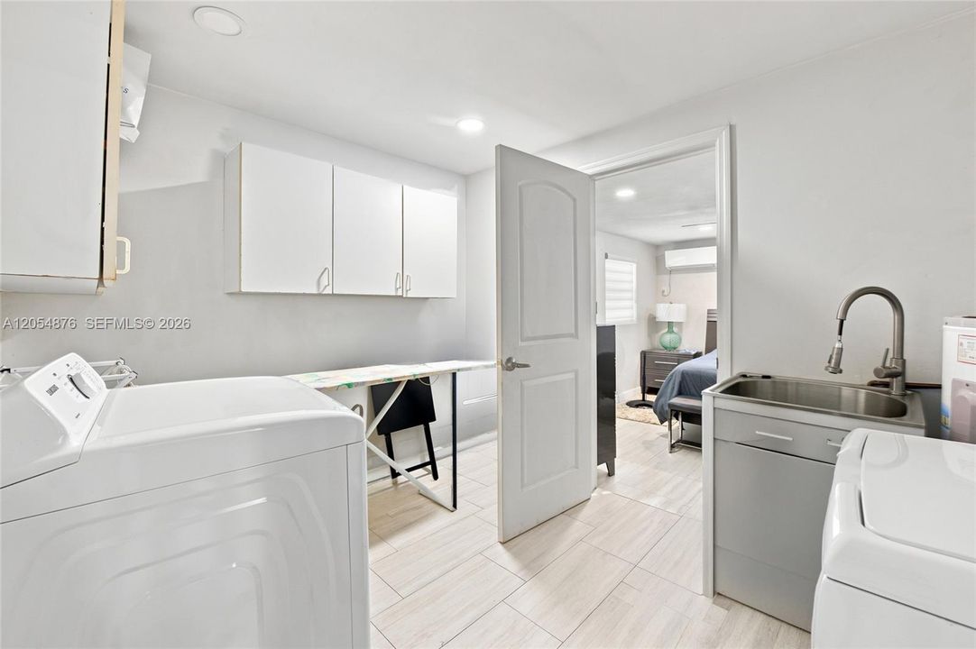 For Sale: $499,900 (3 beds, 2 baths, 1314 Square Feet)