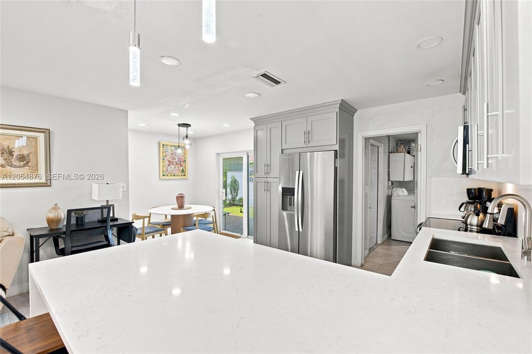 For Sale: $499,900 (3 beds, 2 baths, 1314 Square Feet)