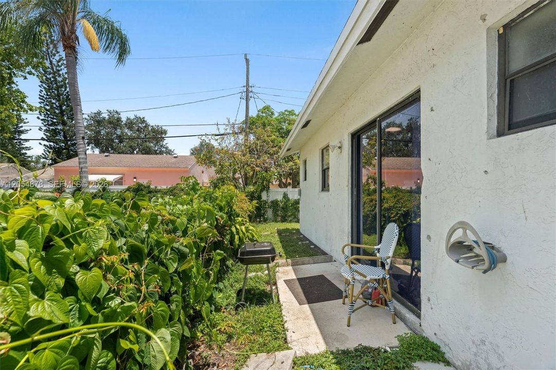 For Sale: $785,000 (0 beds, 0 baths, 2036 Square Feet)