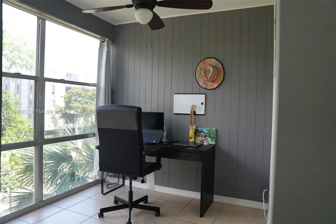For Rent: $1,950 (1 beds, 1 baths, 620 Square Feet)