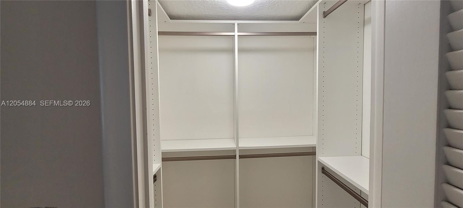 В аренду: $3,500 (2 спален, 2 ванн, 1696 Квадратных фут)